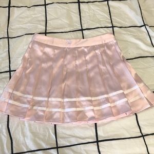 Silky pleated skirt